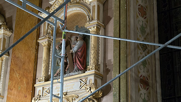 Rénovations dans l'église Très-Saint-Nom-de-Jésus à Montréal. Photo : Richard Maltais