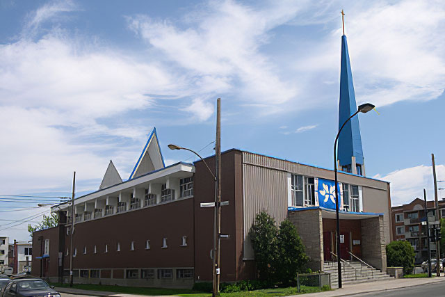 © Conseil du patrimoine religieux du Québec, Inventaire des lieux de culte du Québec Holy Family