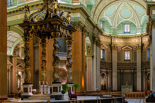 Photo : François Joly Cathédrale Marie-Reine-du-Monde et Saint-Jacques
