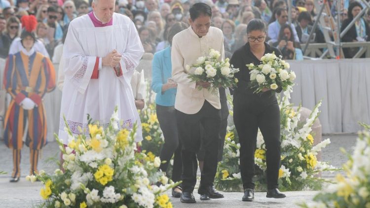 Canonization mass of Bishop Giovanni Battista Scalabrini