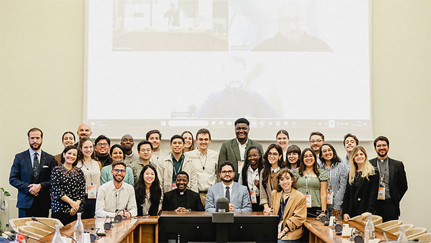 Sally Yasmine-membre de l’équipe du Service des bénévoles de Mission Jeunesse Montréal-a participé au deuxième rassemblement en présentiel de l’International Youth Advisory Body