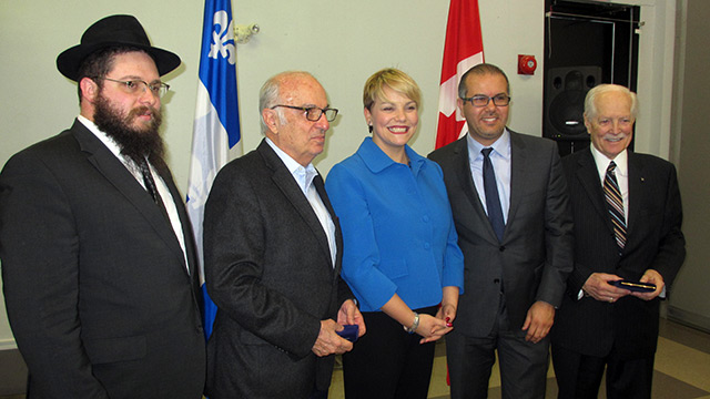 Les récipiendaires de de la Médaille de l’Assemblée nationale du Québec, en compagnie de la Députée de Verdun et Ministre du Développement durable, de l’Environnement et de la Lutte contre les changements climatiques, Mme Isabelle Melançon. &#40;Photo : J