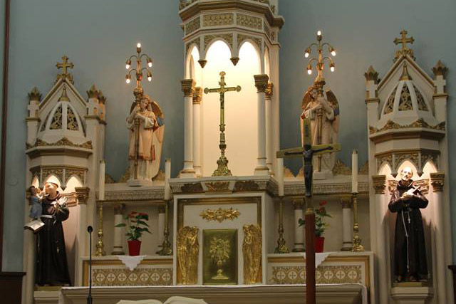 Photo : Rodrigue Escayola Holy Trinity (Most) (Polonais)