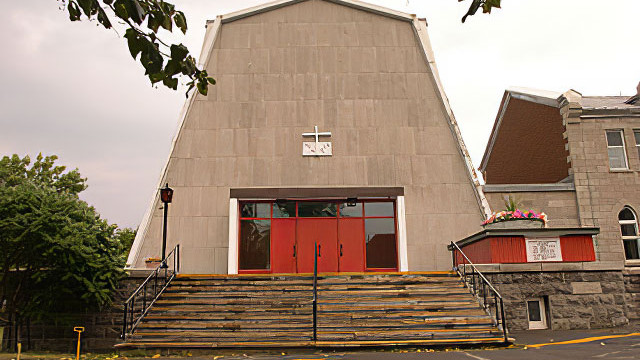 © Conseil du patrimoine religieux du Québec, Inventaire des lieux de culte du Québec Église de la Résurrection