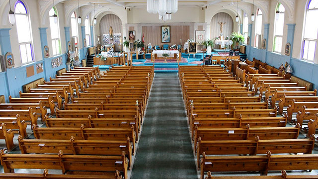 Photo : Frankie Luzi Holy Cross