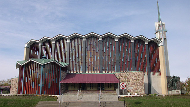 © Conseil du patrimoine religieux du Québec, Inventaire des lieux de culte du Québec Marie-Reine-des-Cœurs (Sanctuaire)