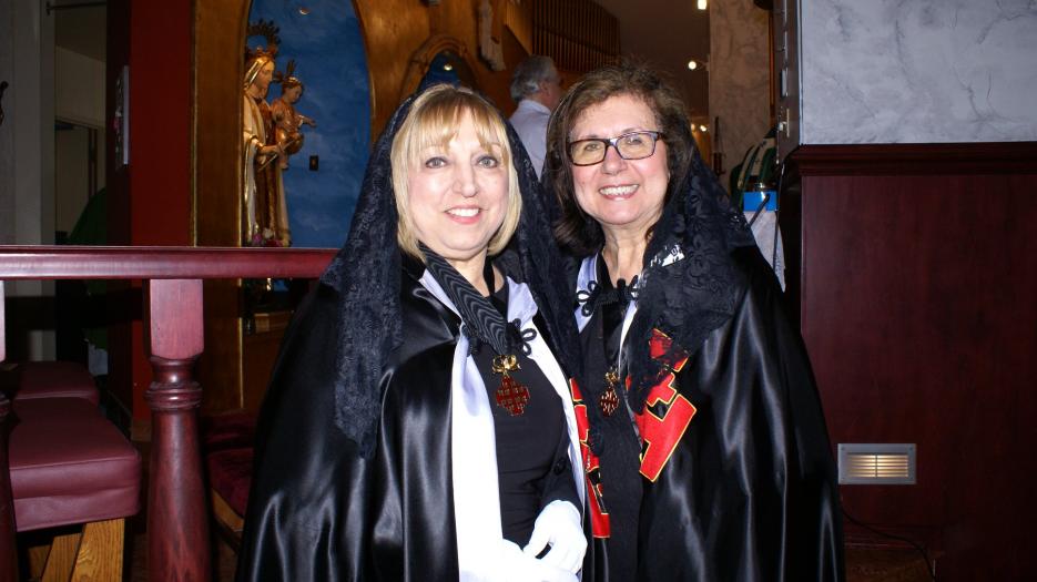 Mme Lavoratore with Mme Nina Giordano. (Photo: Brigitte Bédard)