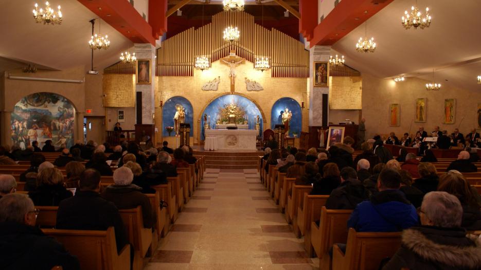 The sanctuary of Our Lady of Mount Carmel church on Du Mas Street in Saint-Léonard. (Photo: Brigitte Bédard)