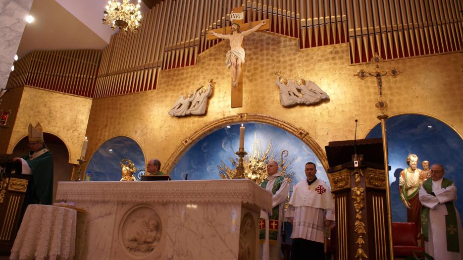 Archbishop Christian Lépine celebrate the Mass. (Photo: Brigitte Bédard)