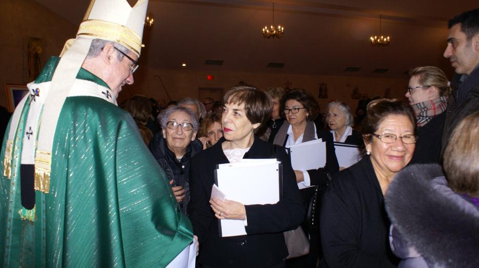 A crowd after the Mass! (Photo: Brigitte Bédard)