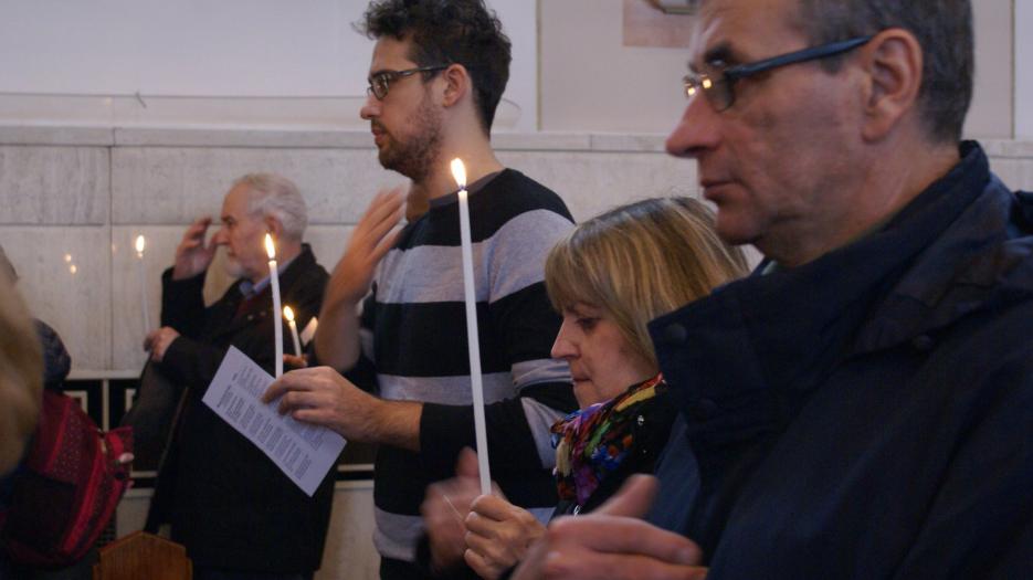 Signe de croix. (Photo : Brigitte Bédard)