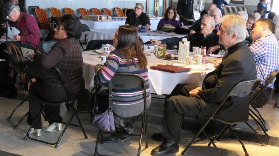 Warm Christmas greetings towards our Archbishop…(Photo: Jean-Nicolas Desjeunes)