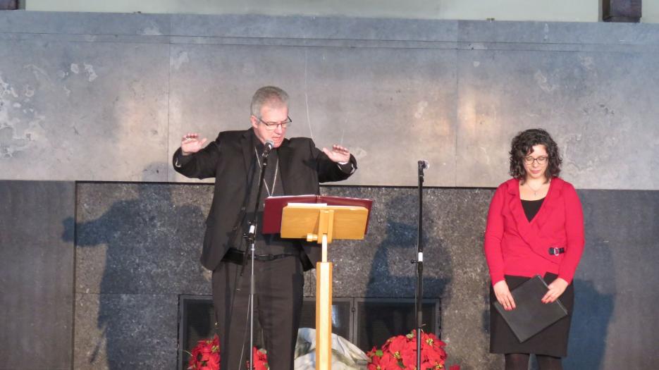 Our Archbishop's blessing before leaving for Mount Royal! (Photo: Jean-Nicolas Desjeunes)