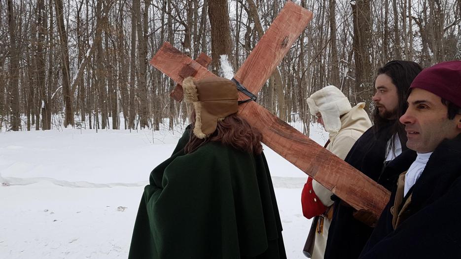 The retinue portrayed by local actors! (Photo: Jean-Nicolas Desjeunes)