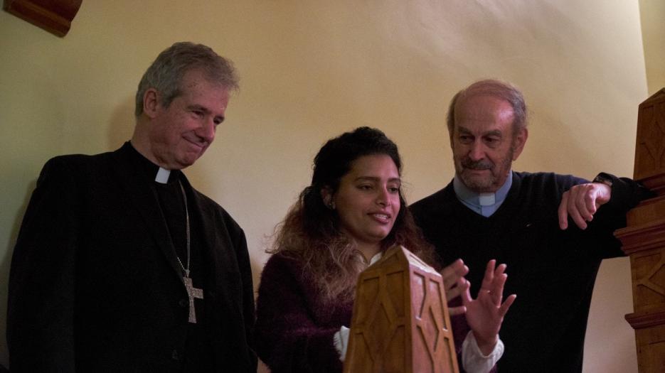 Another shelter to asylum seeker testifies of her experience and give thanks to all involve in the project! (Photo: Richard Maltais)