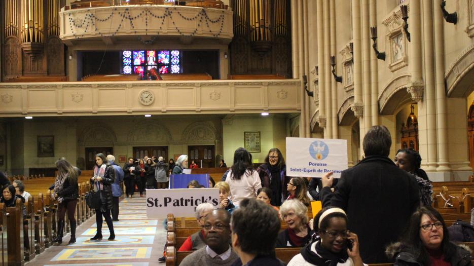 The catechists and parish agents assembling by parish.