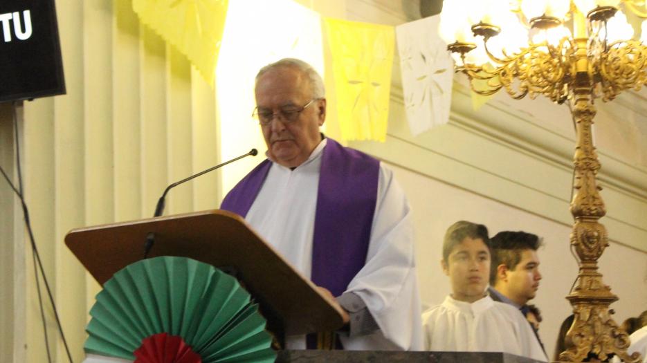 Gospel Proclamation by Fr. Denis Lemieux of the Quebec Foreign Mission Society. (Photo: Isabelle de Chateauvieux)