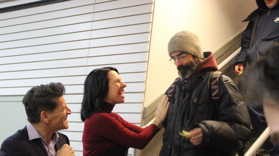 « Je sais que la vie n’est pas toujours facile alors aujourd’hui profitez! » La mairesse de Montréal, Valérie Plante. (Photo : Isabelle de Chateauvieux)