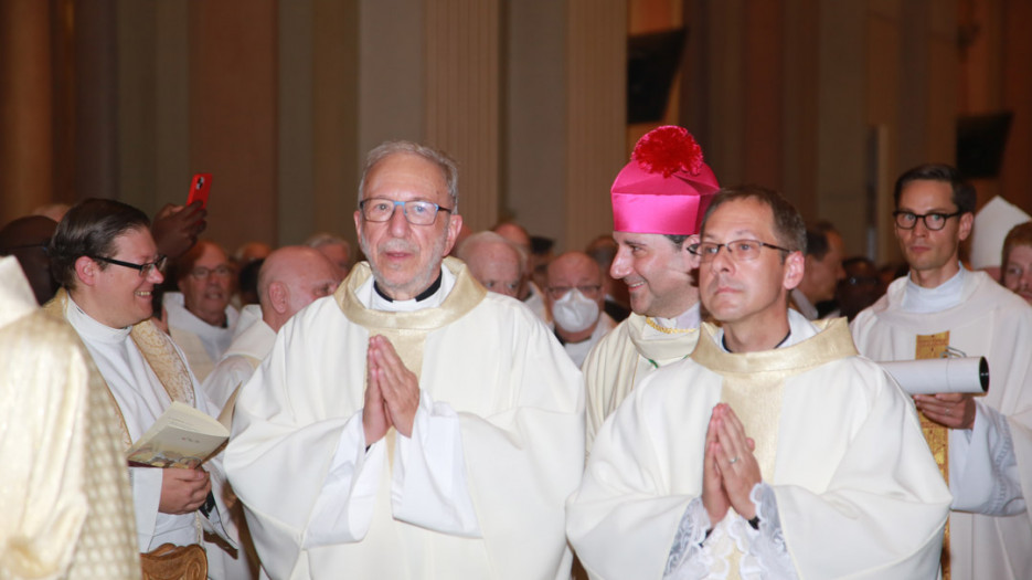 Mgr Frank Leo Évêque Auxiliaire de Montréal