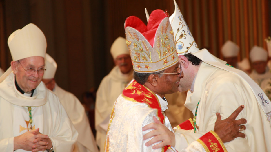 Mgr Frank Leo Évêque Auxiliaire de Montréal