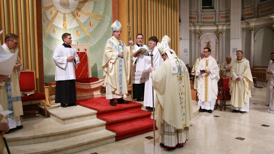 Mgr Frank Leo Évêque Auxiliaire de Montréal