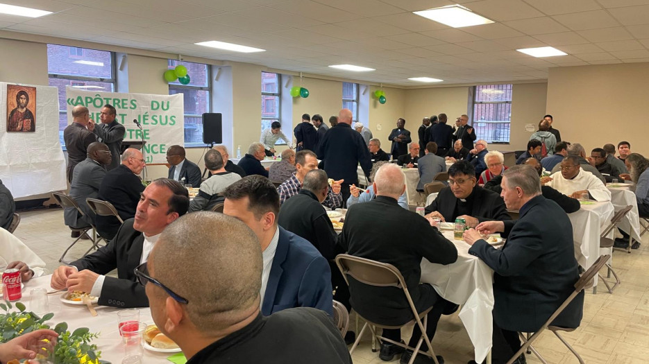 A dinner for priests, deacons, and deacons' wives before the Chrism Mass - April 2025