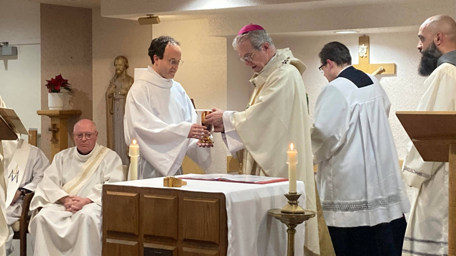 Special mass at the GSAM