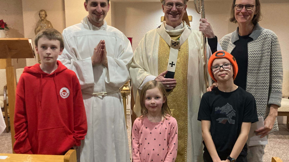 Special mass at the GSAM