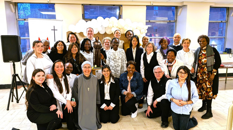 Un moment de fraternité à la messe chrismale 2026