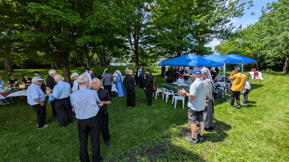  Journée de fraternité pour les prêtres à l’église de la Visitation