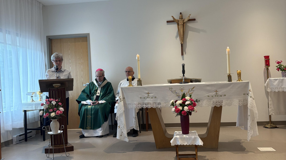 Visite pastorale à la résidence Les Pionnières
